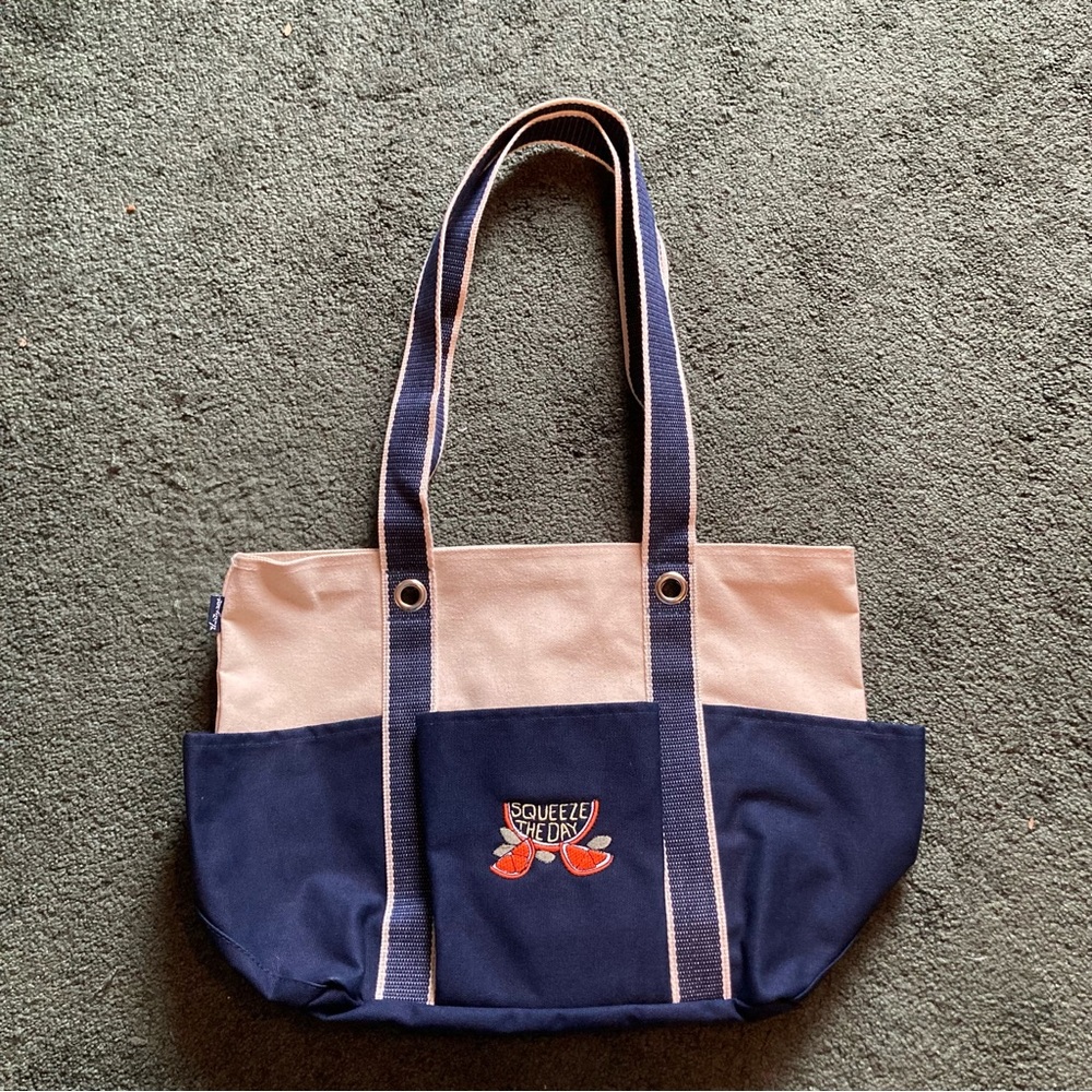 Thirty-one canvas carryall tote in navy